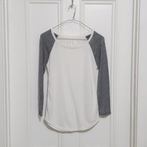 American Eagle Outfitters baseball tee
